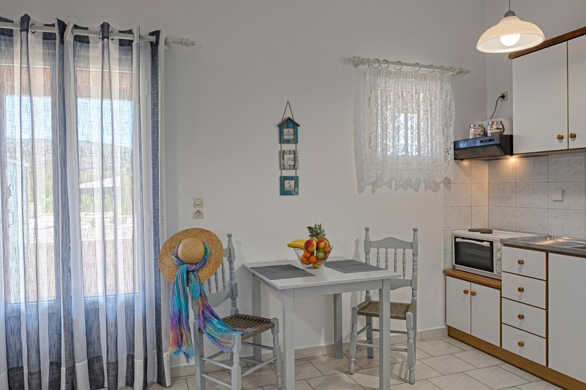 Letta'S Apartments Finikas  Bagian luar foto