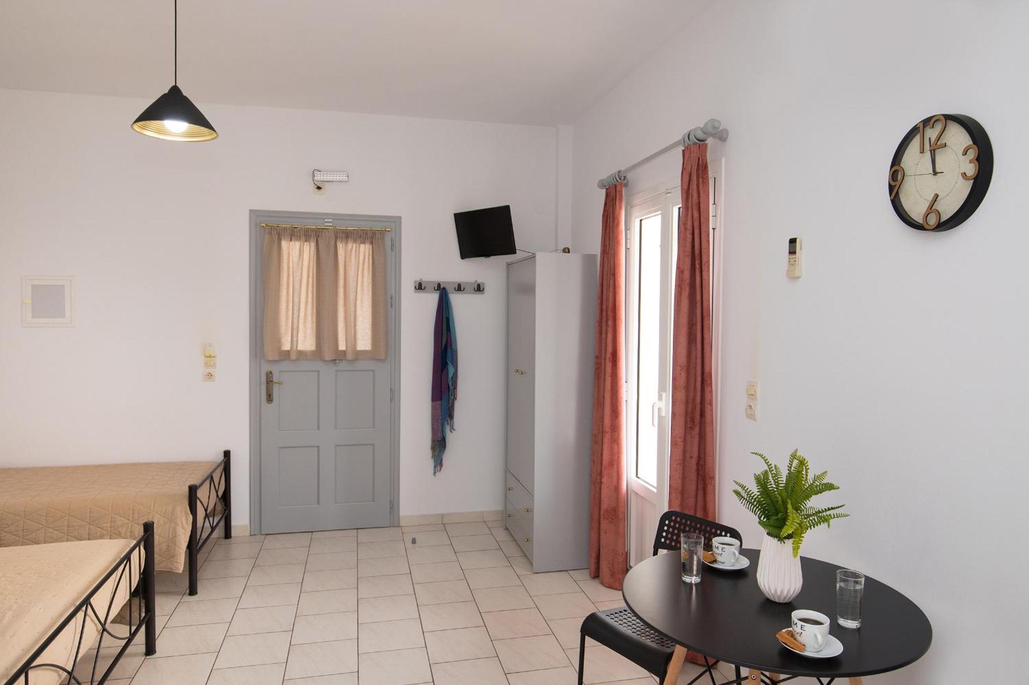 Letta'S Apartments Finikas  Bagian luar foto