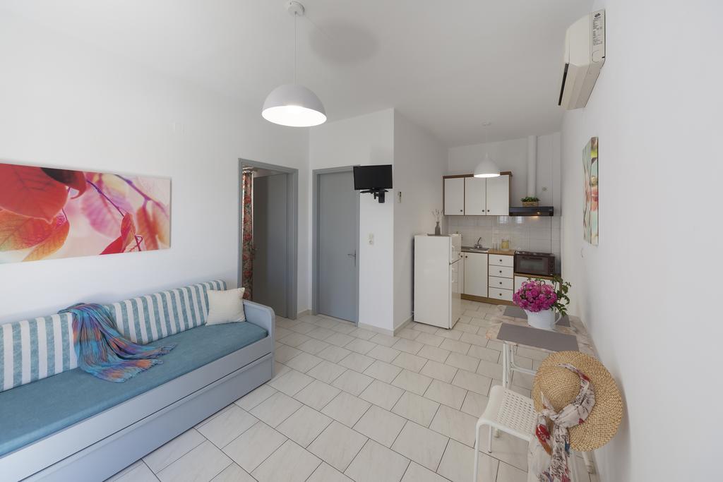 Letta'S Apartments Finikas  Bagian luar foto